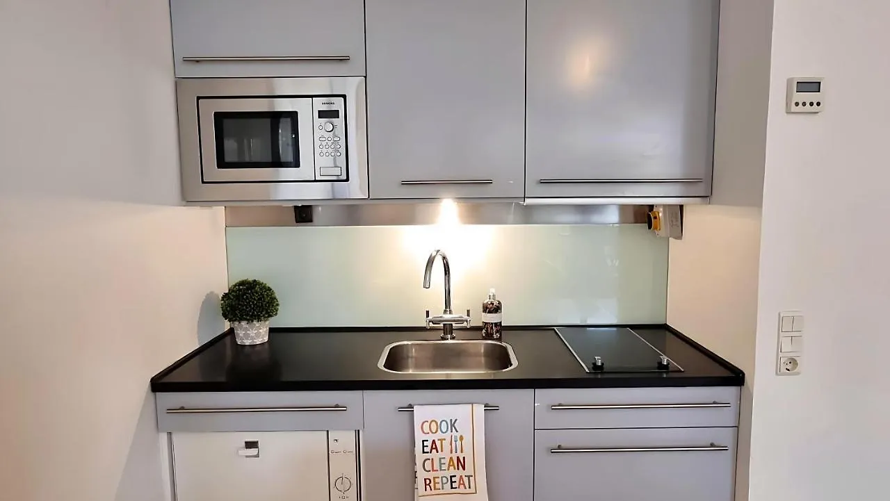 Fabulous Studio Apartment With Aircon, Parking And Terrace Ocean View Gibraltar