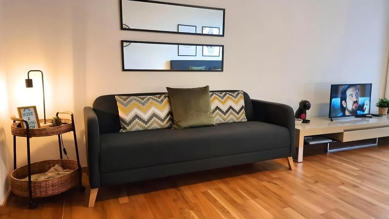Fabulous Studio Apartment With Aircon, Parking And Terrace Ocean View Gibraltar 0*,  Gibraltar